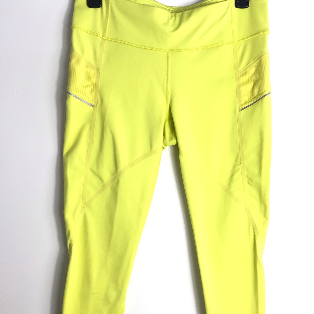 ATHLETA Athletic Cropped Pants Size M Yellow